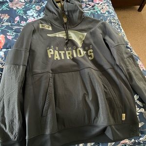 Large, Nike Salute Service.